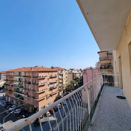 Casa Serena * Imperia